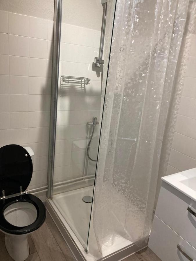 Appartement Calme Et Bien Situe Tarbes Bagian luar foto